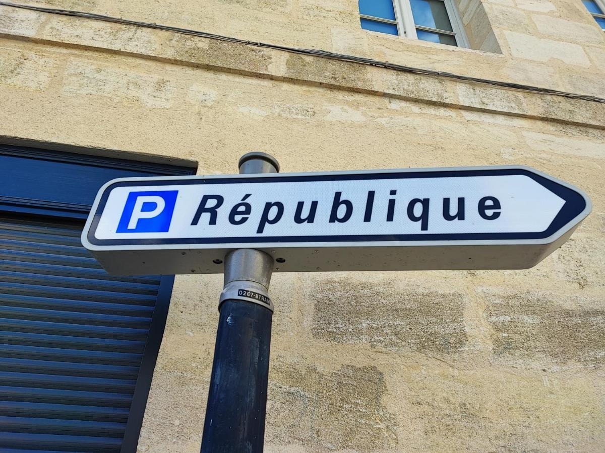 Studio En Duplex-Aircon-Terrasse-Parking-Calme Bordeaux Luaran gambar